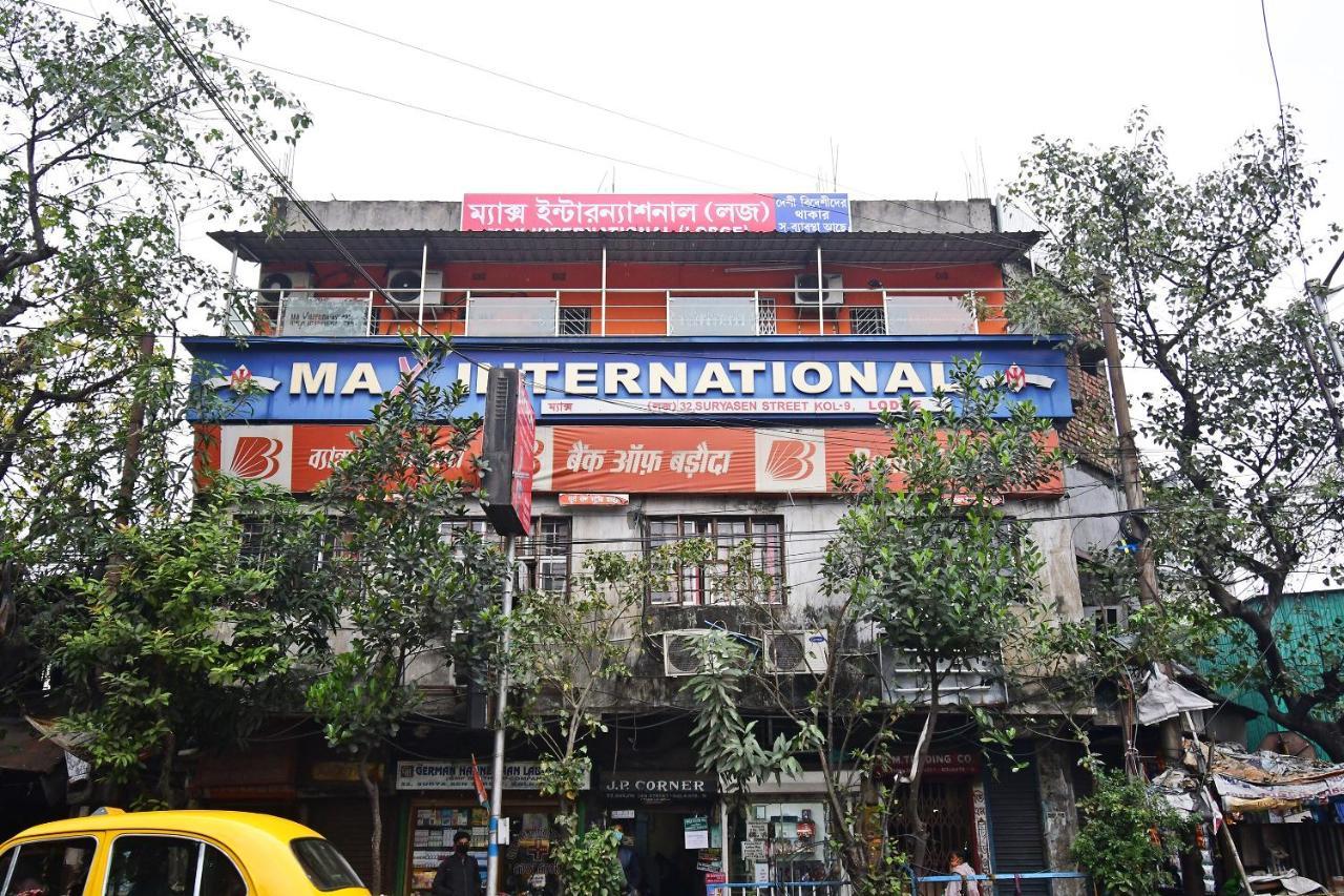 Oyo 85829 Max International Hotel Calcuta Exterior foto